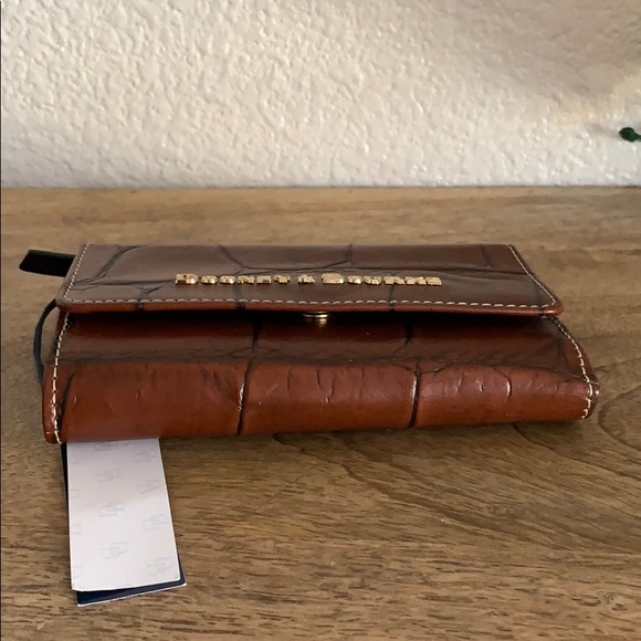 π Dooney & Bourke Wallet - Picture 8 of 16